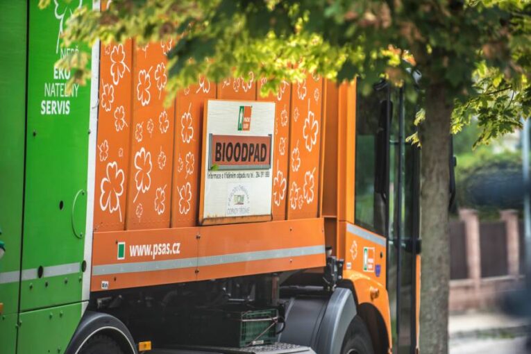 Svoz bioodpadu přebírají Pražské služby. Pro občany se téměř nic nemění