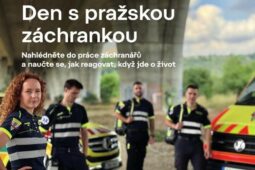 Na Staroměstském náměstí si lidé vyzkoušejí první pomoc. Záchranka chystá velký den pro veřejnost