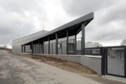 Praha otevřela nový depozitář umění. Bouchalka leží až za hranicemi metropole