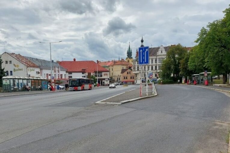 Hailova ulice se na pět dní uzavře. Příbramáky čekají změny v autobusové dopravě