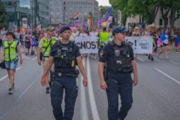 Na Prague Pride dohlédnou stovky policistů. Centrum čekají uzavírky