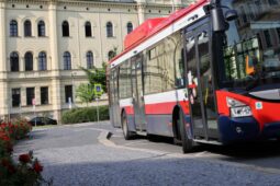 Konec zbytečné administrativy. Cestování zdarma v MHD bude jednodušší