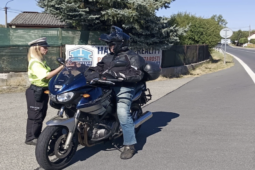 Motorkář to rozpálil na více než 160 km/h. Policisté při kontrolách rozdali pokuty za 121 tisíc