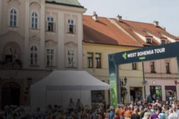 Cyklisté obsadí Rokycany. Centrum čekají dopravní omezení