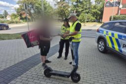 Řidičák, povinné ručení i pokuta. Tohle o elektrokoloběžkách většina lidí netuší