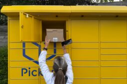 Vedra jsou riziková i pro zásilky ve výdejních boxech. Těch v ČR raketově přibývá a pravidla pro jejich umístění chybí.