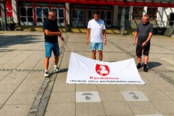 Pardubický Chodník slávy se rozrostl o dvě sportovní legendy