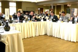 Nejvyšší světové vinařské autority míří na Moravu a do Čech zhodnotit potenciál našich vín