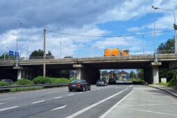 V Plzeňské ulici začíná oprava mostu. Platí částečná uzavírka