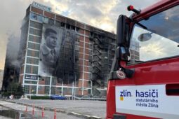 Dobrovolní hasiči dostanou za zásah u požáru ve Svitu přes dva miliony korun