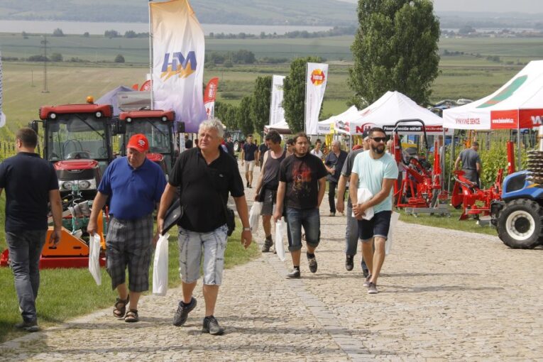 Nejvyšší světové vinařské autority míří na Moravu a do Čech zhodnotit potenciál našich vín
