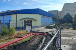 U stadionu vzniká nový chodník pro bezpečnější cestu do centra