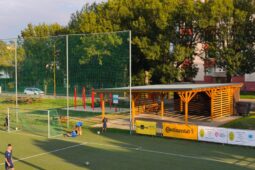 Nová pergola nabídne kryté posezení ve Sportovním areálu Baťov