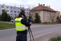 Policie vytáhne plácačky. Na konci prázdnin čekají řidiče častější kontroly