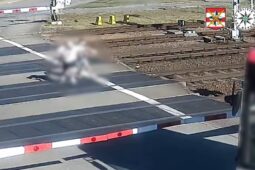 VIDEO: Jihomoravští policisté evidují nárůst osob sražených vlakem. V kolejišti neriskujte!