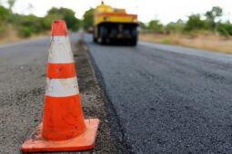 Stavby I/43 přeložka lom Černá Hora a stoupací pruh u Závisti jsou již připraveny. Smlouvy jsou podepsané