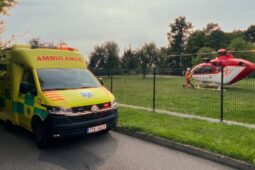 Malého chlapce vážně pokousal pes. Do nemocnice ho transportoval vrtulník