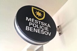 Svoje ukradené kolo zahlédla tam, kde ho nečekala. Strážníci bleskově dopadli zloděje