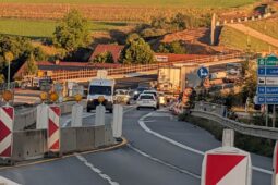 Velká změna na D7. Řidiči poprvé projíždějí po nové části dálnice