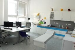 Dětská ambulance ve Vimperku zůstala zachována. Lékařům nově slouží ultrazvuk