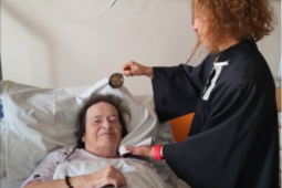 Křest v nemocnici přinesl seniorce důležitý životní okamžik