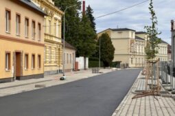 Dlouhá oprava v ulici Milady Horákové končí. Ulice bude opět průjezdná