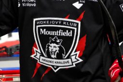 Mountfield HK hájí unikátní sérii, sezonu začne u mistra