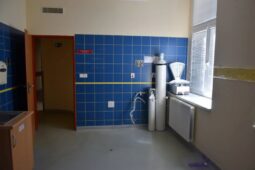 Benešovská porodnice dostane nový sál. Kraj letos pošle na její rekonstrukci 303 milionů