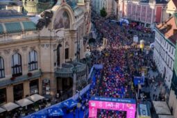 Běžecká Grand Prix uzavře centrum Prahy, omezí auta i MHD