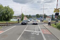 Důležitý železniční přejezd v Šumperku se na měsíc uzavře. Řidiči musí objížďkou