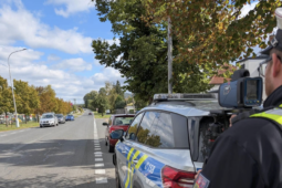 Na Tachovsku uháněl ford 160 km/h. Rozsáhlá policejní akce odhalila stovky hříšníků