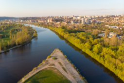 Praha koupí první pozemky pro park Soutok
