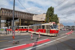 Tramvaje se vrátily k Muzeu, stavba skončila o půl roku dříve