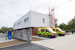 Hasiči a záchranáři budou na Zbraslavi pod jednou střechou. Nové zázemí stálo 63 milionů
