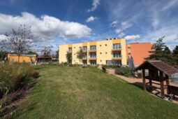Nový pavilon v Rožmitále pod Třemšínem míří do finále. Přibude třicet pokojů pro seniory