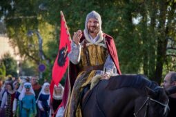 Svatováclavské slavnosti přenesou Luhačovice do středověku. Chybět nebudou rytíři ani ohňová show