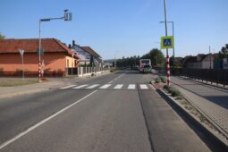 Dívka vběhla ve Slavičíně před autobus. Policie hledá svědky nehody