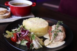 Ochutnejte zvěřinové speciality Lesů ČR na Slavnostech burčáku a vína v Židlochovicích