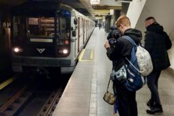 Béčko slaví 41 let. Pražané se mohou svézt historickým metrem