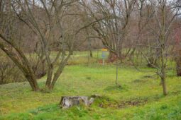Discgolf prošel opravou, nadšencům nabídne opět osmnáct jamek