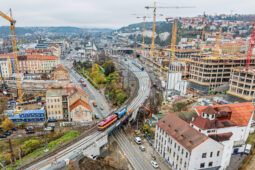Tramvaje mezi Andělem a Smíchovským nádražím nejezdí. Výluka potrvá do 18. října