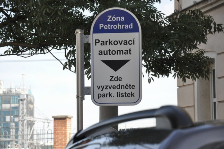 Bydlíte na Petrohradu a hledáte místo k parkování? Od listopadu přijde změna!