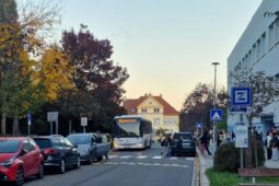 Řidiče v Kroměříži čeká změna. U školy U Sýpek vznikne jednosměrka