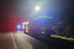 Tragická nehoda na silnici I/55 u Hodonína. Po srážce dodávky s náklaďákem jeden řidič zemřel