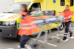 Tragická nehoda u Mohelnice: řidič osobáku nedal přednost, on i jeho spolujezdkyně zahynuli
