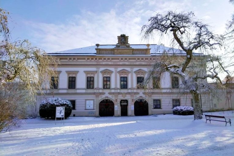 Budova zámku v Novém Městě na Moravě. Zdroj: Horácká galerie