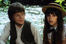 Dymek, Reifová i Lábus připomenou legendární film Páni kluci!