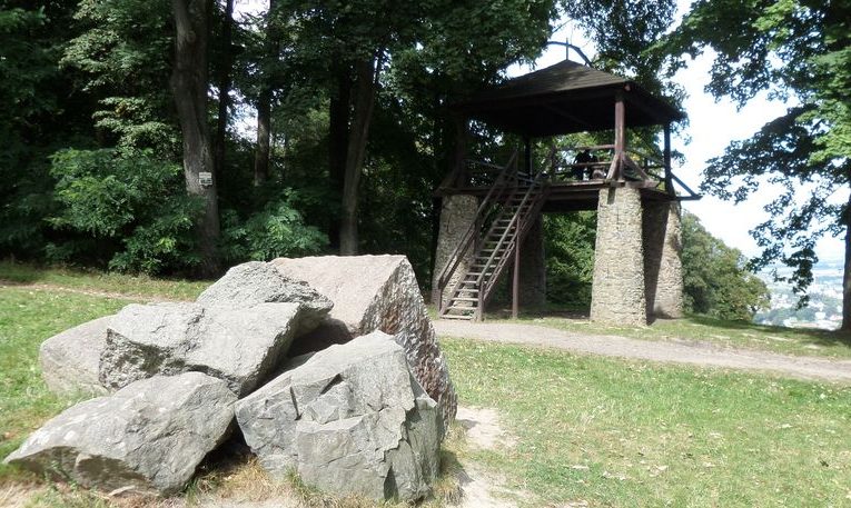 Bezručova vyhlídka v zámeckém parku v Hradci nad Moravicí: Foto: Anna Petruželková