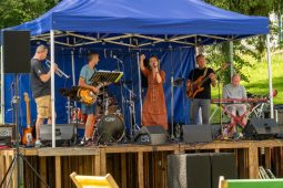 Přijďte na benefiční ChariFest 2025 plný hudby a zábavy. Výtěžek poputuje k lidem v nouzi