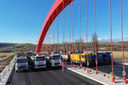 Most u Napajedel prochází zátěžovou zkouškou, otevřený bude už za pár týdnů